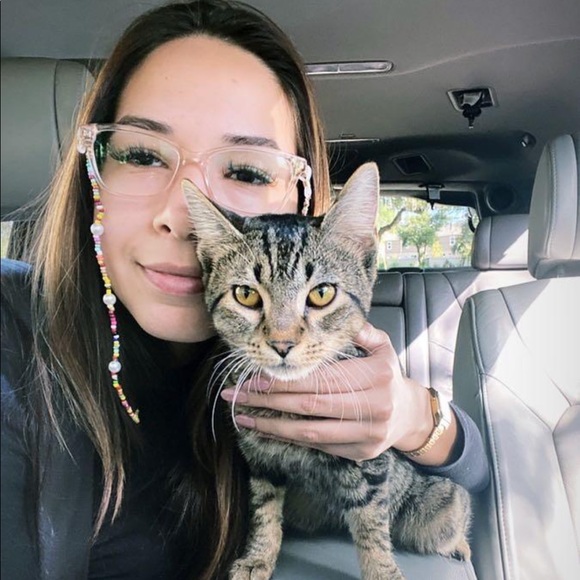 Meet your Posher, Raquel - Picture 1 of 1